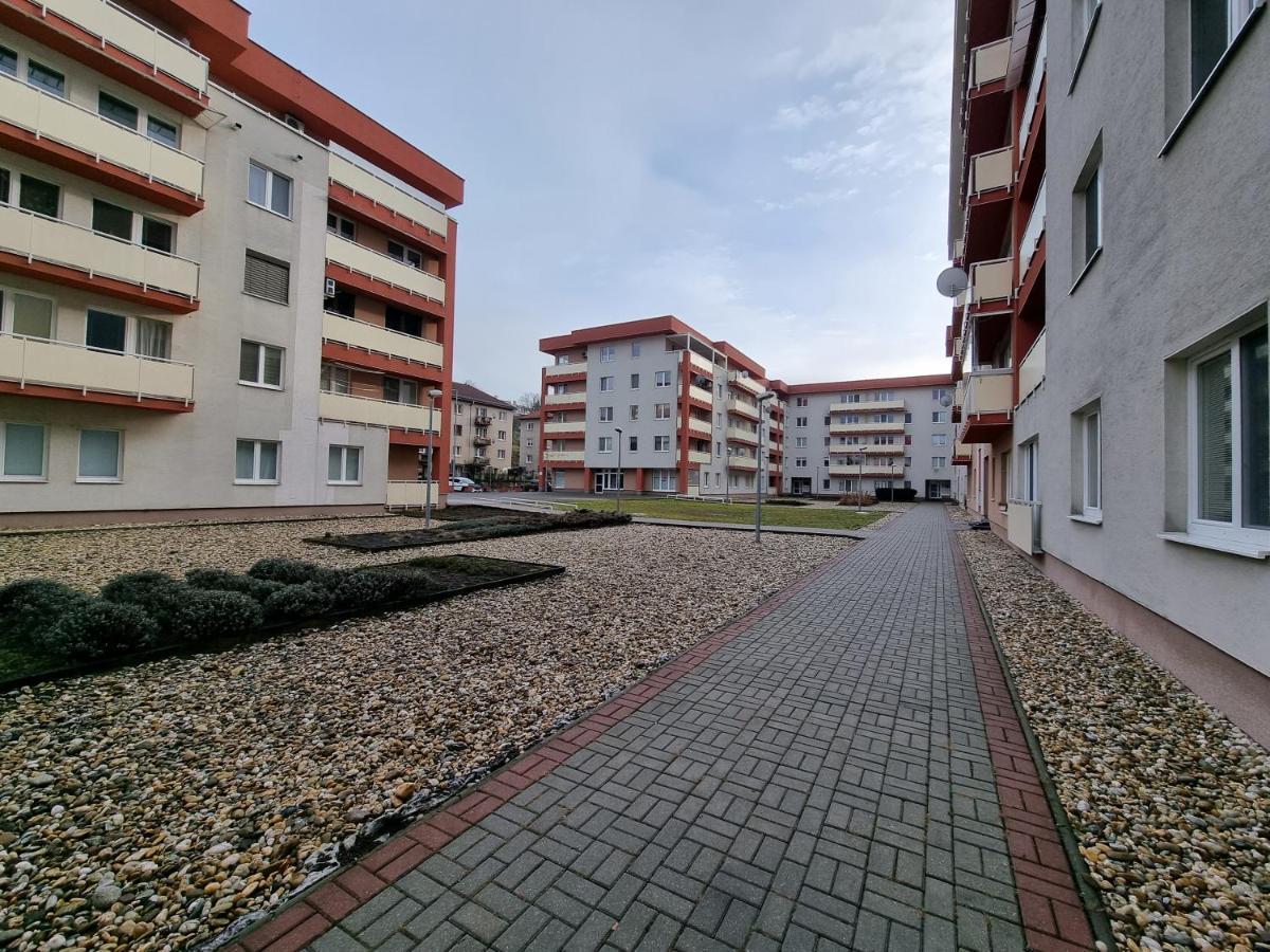 Apartment Banska - City Centre & Private Parking Banská Bystrica Eksteriør billede