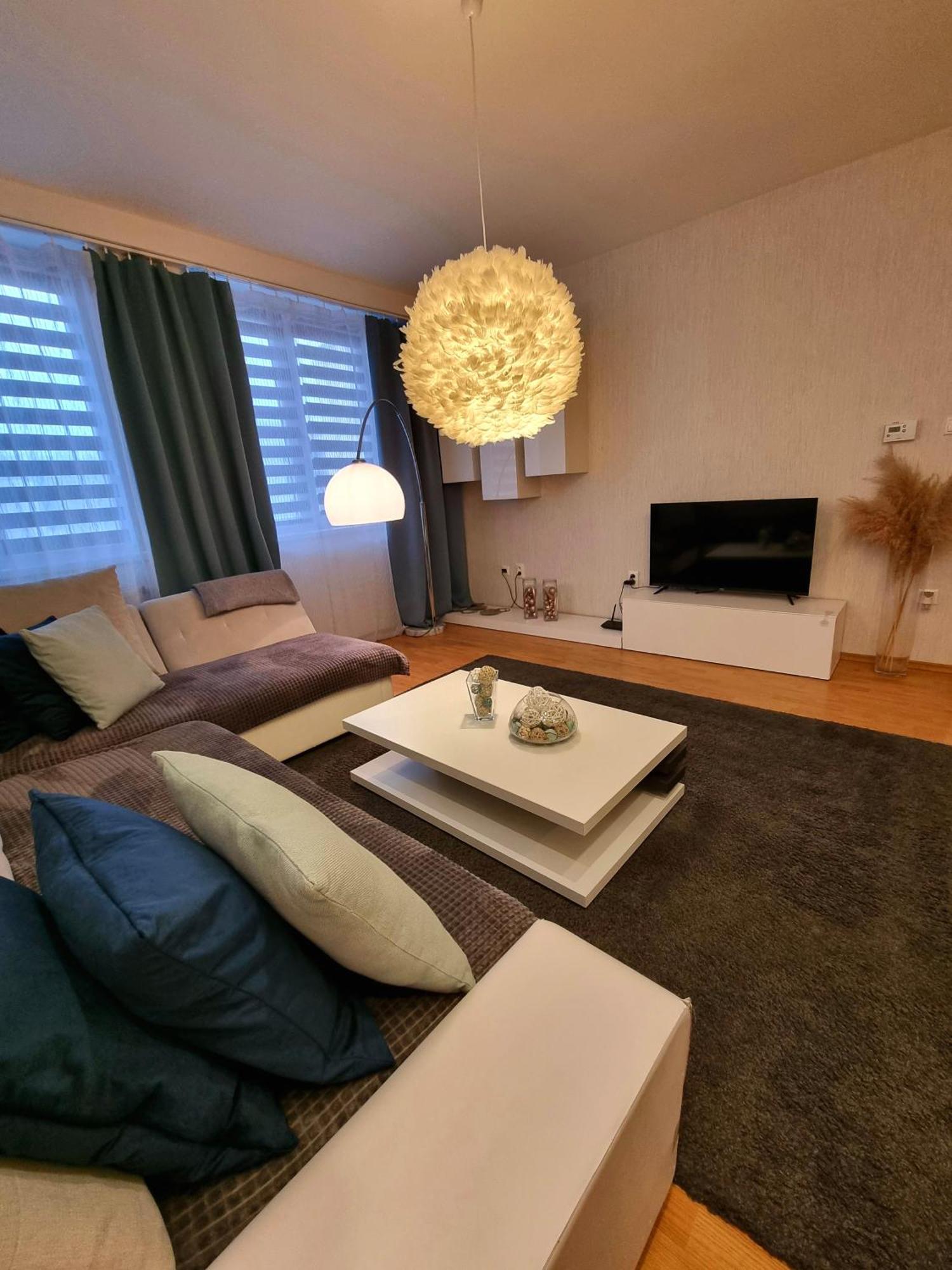 Apartment Banska - City Centre & Private Parking Banská Bystrica Eksteriør billede
